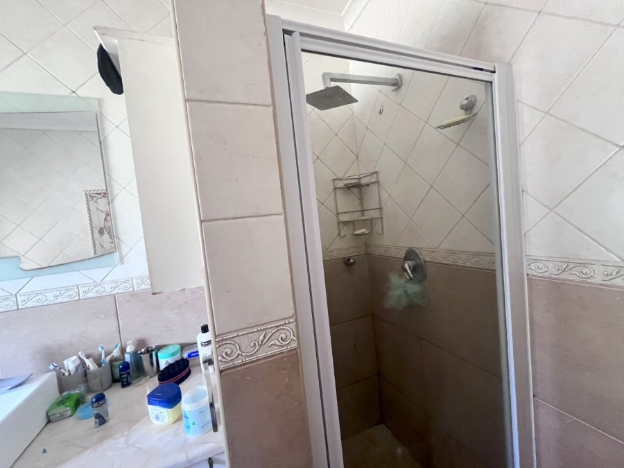 4 Bedroom Property for Sale in Generaal De Wet Free State